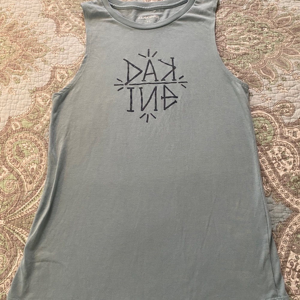 Dakine tank
